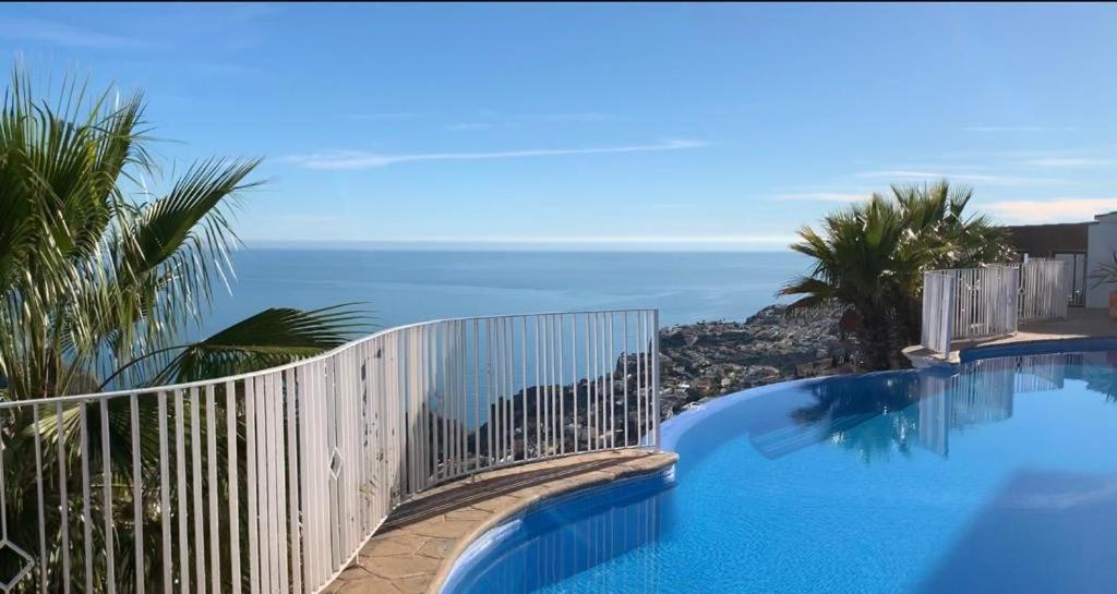 Panorama Luxury Suite コンブレ・デル・ソル エクステリア 写真